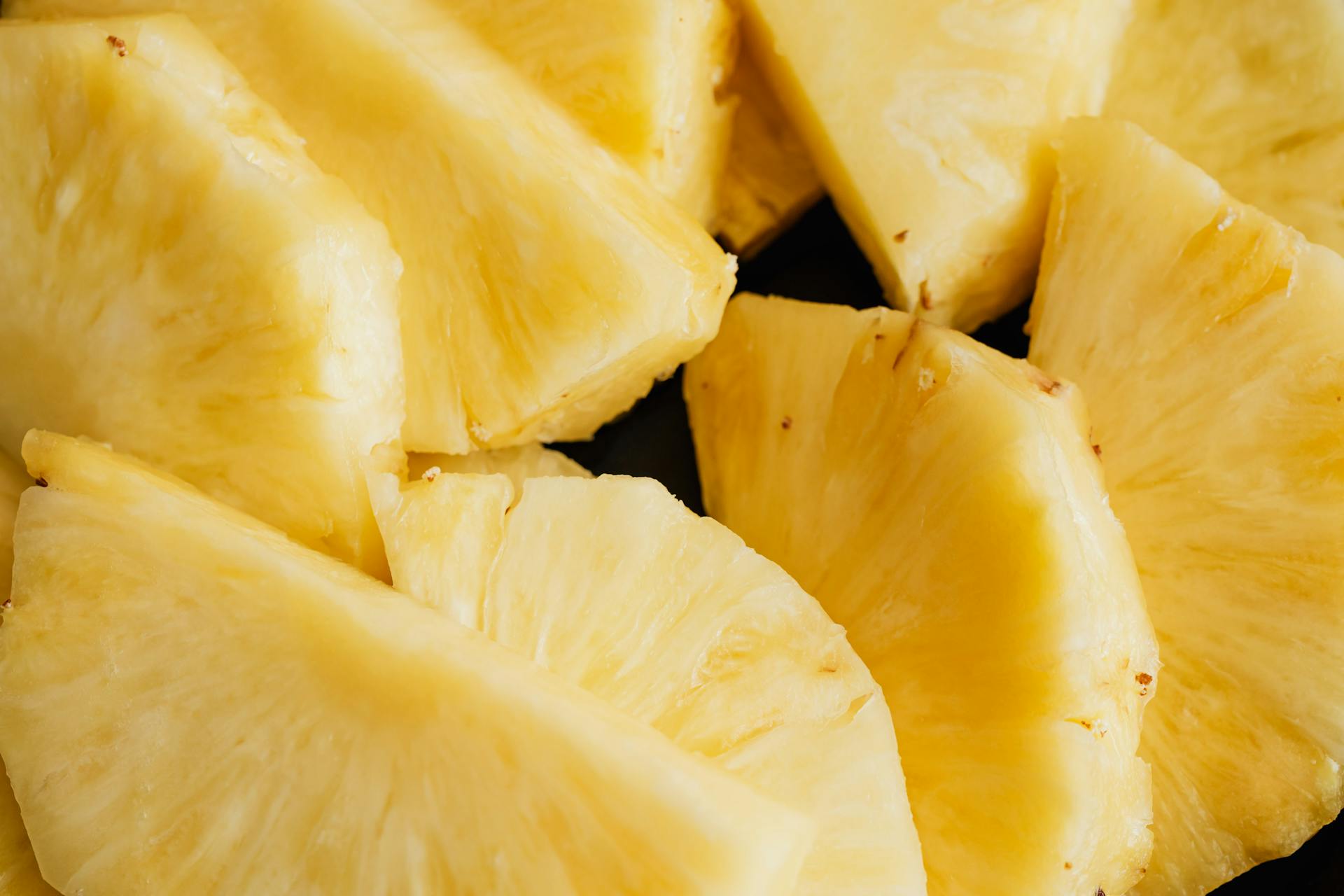 Pineapple Slicers